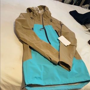 NWT North face snowboarding pullover jacket